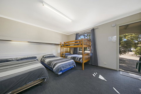 Border Village Roadhouse - Accommodation Main Beach 40