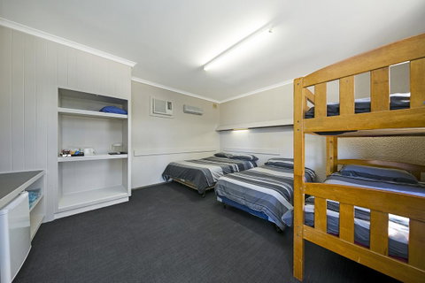 Border Village Roadhouse - Accommodation Main Beach 42