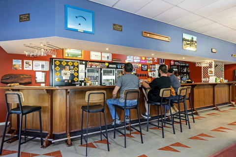 Border Village Roadhouse - Accommodation Main Beach 5