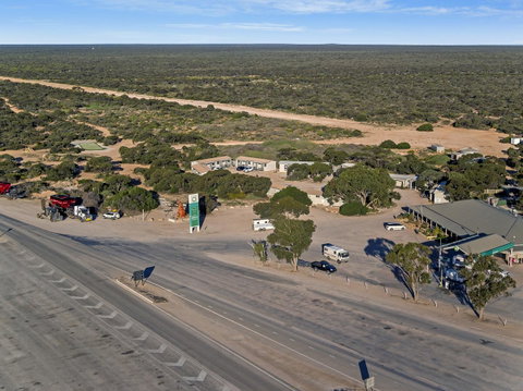 Border Village Roadhouse - Accommodation Main Beach 21