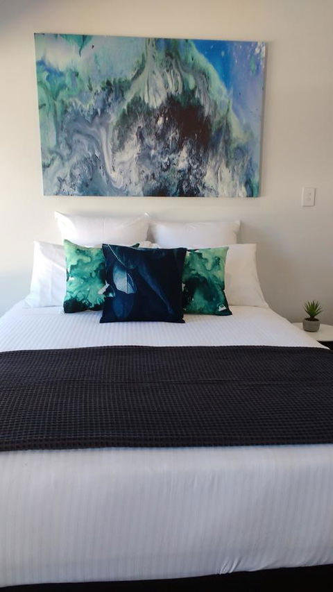 The Avenue Inn - Accommodation Main Beach 15