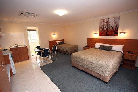 Clare Central - Accommodation Main Beach 18