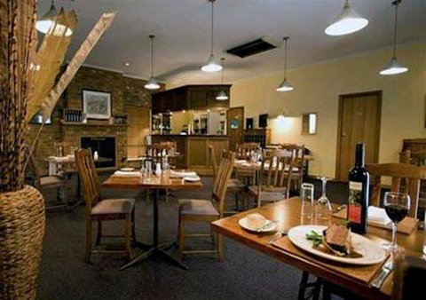 Clare Central - Accommodation Main Beach 31