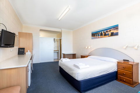 Blue Seas Motel - Accommodation Main Beach 6