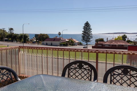 Blue Seas Motel - Accommodation Main Beach 18