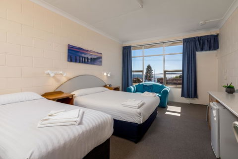 Blue Seas Motel - Accommodation Main Beach 5