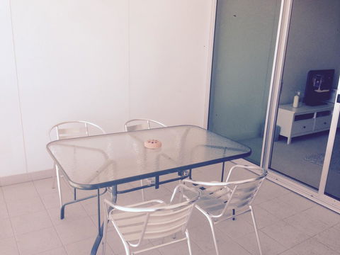 Breakwater Apartment - Accommodation Main Beach 13