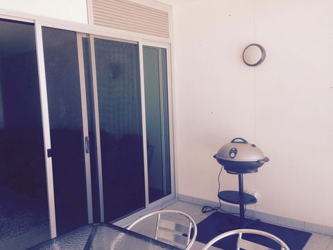 Breakwater Apartment - Accommodation Main Beach 11