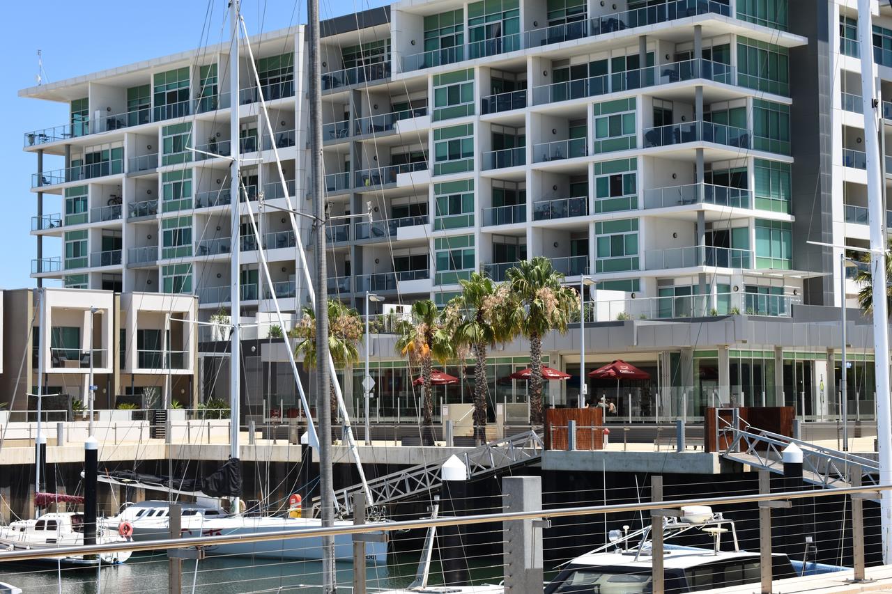 Adelaide And Surrounds SA Accommodation Main Beach