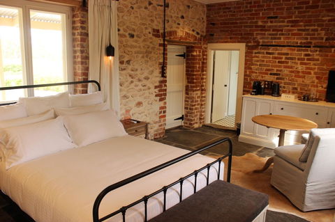 OXENBERRY FARM - Accommodation Main Beach 9