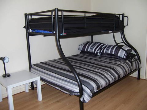 Relax On Par - Accommodation Main Beach 5
