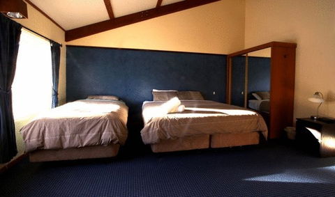 Snowy Gums Chalet - Accommodation Main Beach 12