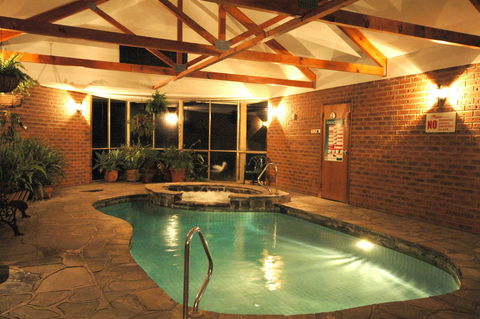 Burra Motor Inn - Accommodation Main Beach 16