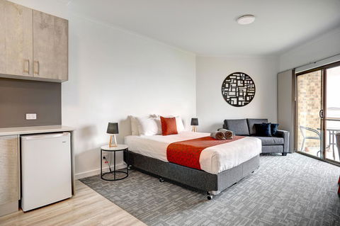 Limani Motel - Accommodation Main Beach 28