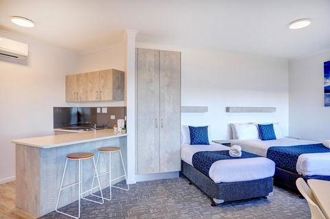Limani Motel - Accommodation Main Beach 40