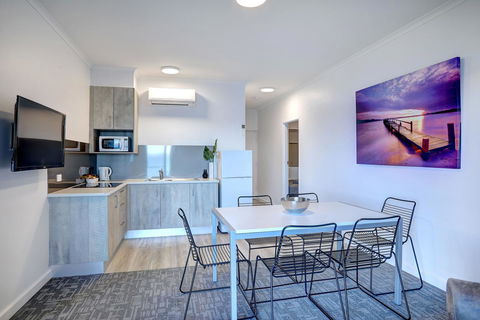 Limani Motel - Accommodation Main Beach 10