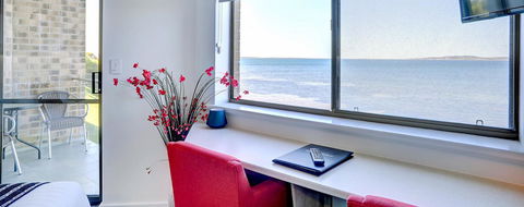 Limani Motel - Accommodation Main Beach 32