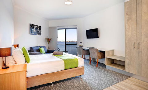 Limani Motel - Accommodation Main Beach 19