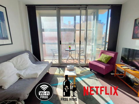Project BNB On York - Accommodation Main Beach 0