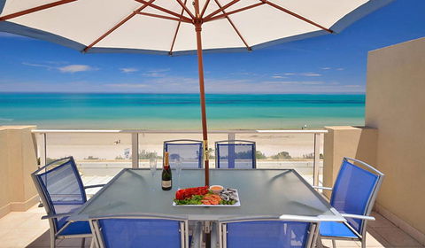 Adelaide Luxury Beach House - Accommodation Main Beach 0