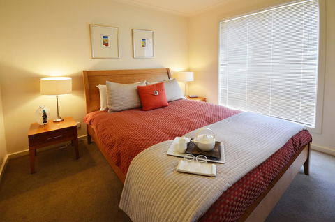 Adelaide Luxury Beach House - Accommodation Main Beach 34