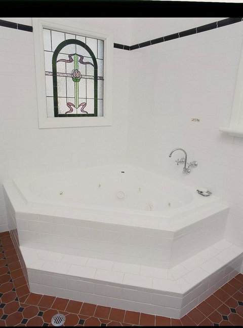 Clare Valley Heritage Retreat - Accommodation Main Beach 8