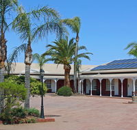 John Pirie Motor Inn - Accommodation Main Beach