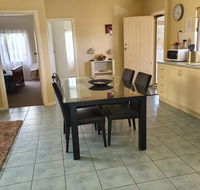 Super Central Location - Accommodation Main Beach