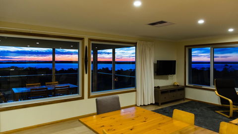 Southern Ocean Lookout - Accommodation Main Beach 14