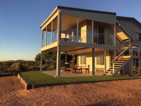 Southern Ocean Lookout - Accommodation Main Beach 11