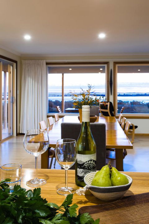 Southern Ocean Lookout - Accommodation Main Beach 6