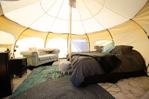 Bukirk Glamping & Fancy Coops - Accommodation Main Beach 15