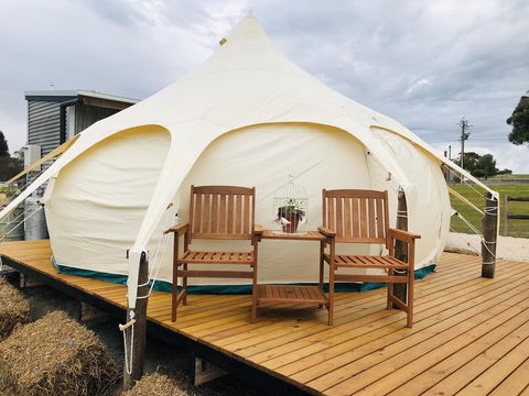 Bukirk Glamping & Fancy Coops - Accommodation Main Beach 0