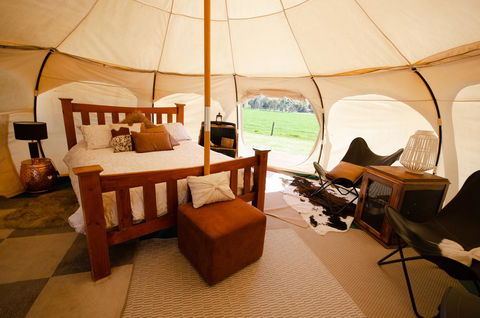 Bukirk Glamping & Fancy Coops - Accommodation Main Beach 9