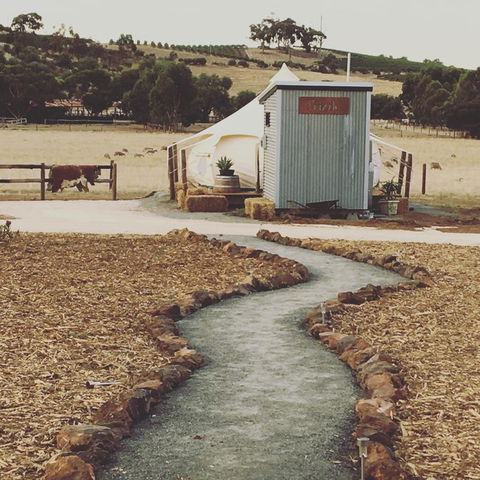 Bukirk Glamping & Fancy Coops - Accommodation Main Beach 26