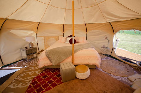 Bukirk Glamping & Fancy Coops - Accommodation Main Beach 4