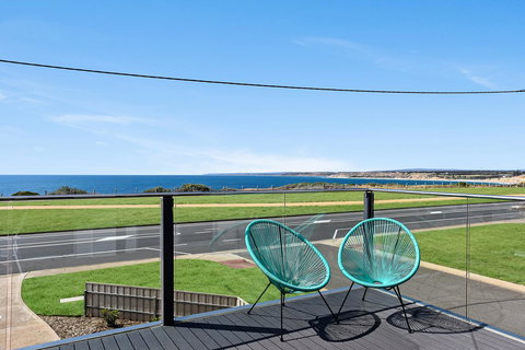 Sorrento - Aldinga Beach - Accommodation Main Beach 7
