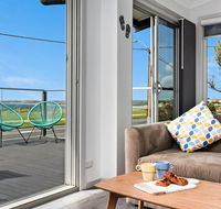 Sorrento - Aldinga Beach - Accommodation Main Beach