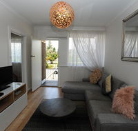 Glenelg Holiday Apartments-The Broadway - Accommodation Main Beach