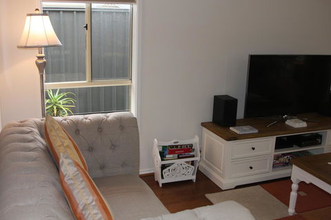C And C Tanunda - Accommodation Main Beach 5