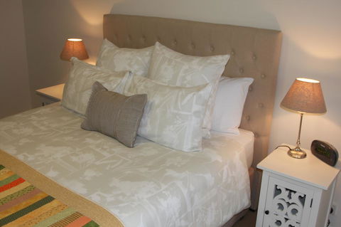 C And C Tanunda - Accommodation Main Beach 4
