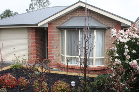 C And C Tanunda - Accommodation Main Beach 3