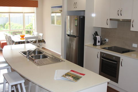 C And C Tanunda - Accommodation Main Beach 8