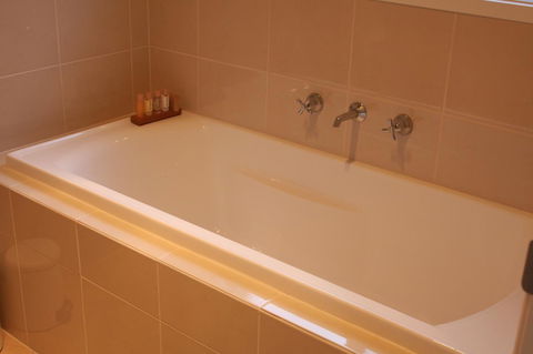 C And C Tanunda - Accommodation Main Beach 10