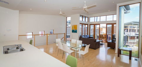 South Shores Yellowfin Villa 96 - South Shores Normanville - Accommodation Main Beach 10