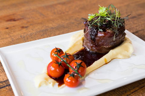 The Lodge By Manna - Accommodation Main Beach 25