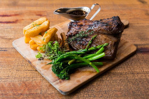 The Lodge By Manna - Accommodation Main Beach 22