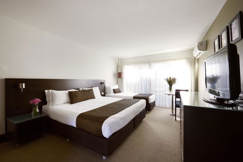 Station Motel - Accommodation Main Beach 0