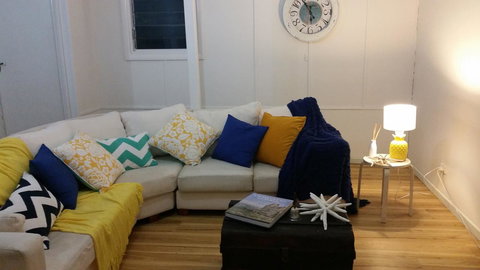 The Sandland Shack - Accommodation Main Beach 0