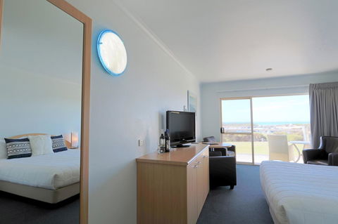 Harbour View Motel - Accommodation Main Beach 8